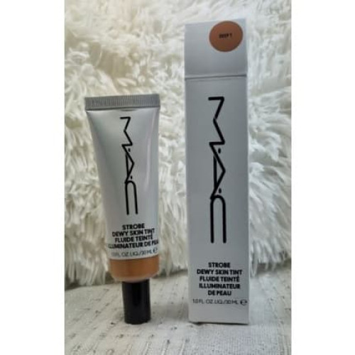 M.A.C. Strobe Dewy Skin Tint 30ml